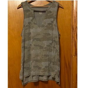 Women’s Camo Tank